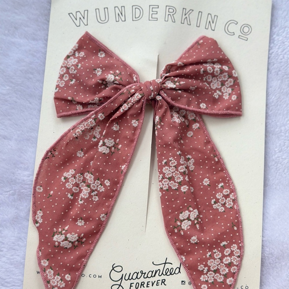 Wunderkin Fable Pink Floral bow. 🎀